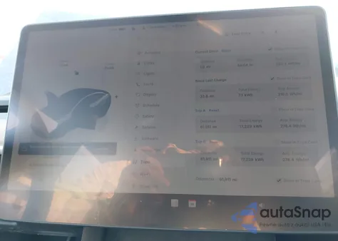 2023 Tesla Model 3 Performance Dual Motor All-Wheel Drive z USA, uszkodzony, nr VIN 5YJ3E1EC8PF585266